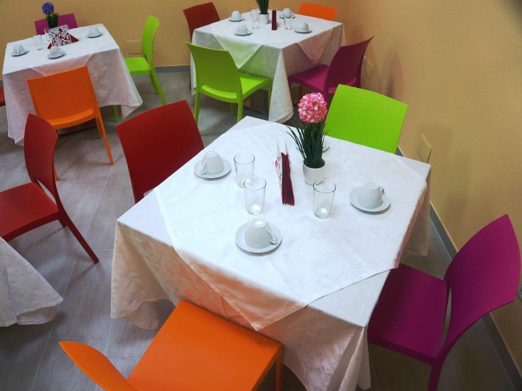 Affittacamere Rooms Di Matteo San Paolo di Iesi Bagian luar foto