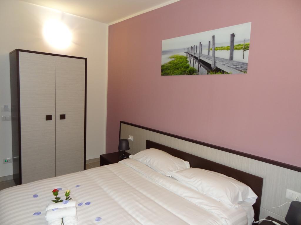 Affittacamere Rooms Di Matteo San Paolo di Iesi Bagian luar foto