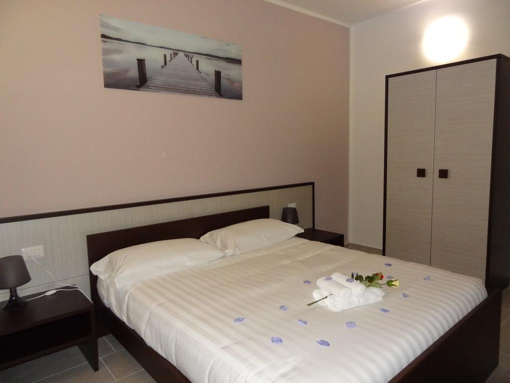 Affittacamere Rooms Di Matteo San Paolo di Iesi Bagian luar foto